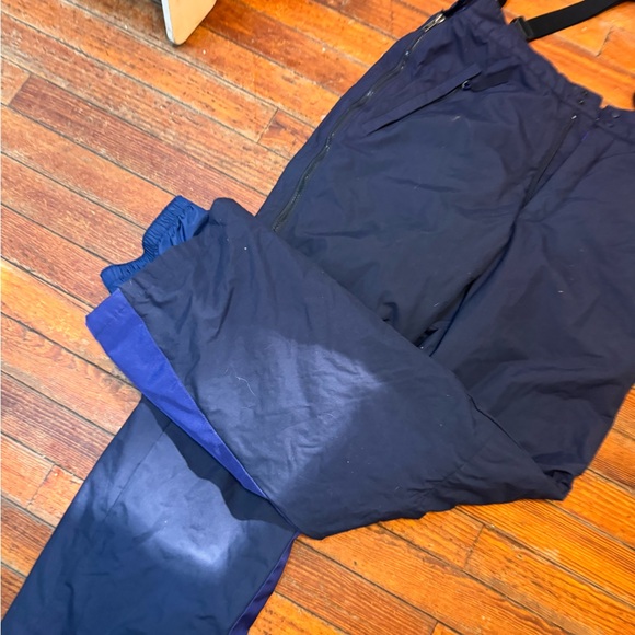 Patagonia Blue Insulated Ski Pants with Adjustable Straps waist 32 - Picture 6 of 10
